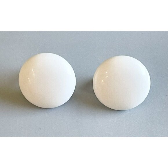 Vintage Crown Trifari White Button Clip-on Earrings Gold Tone Mod Retro Milk - Picture 1 of 6
